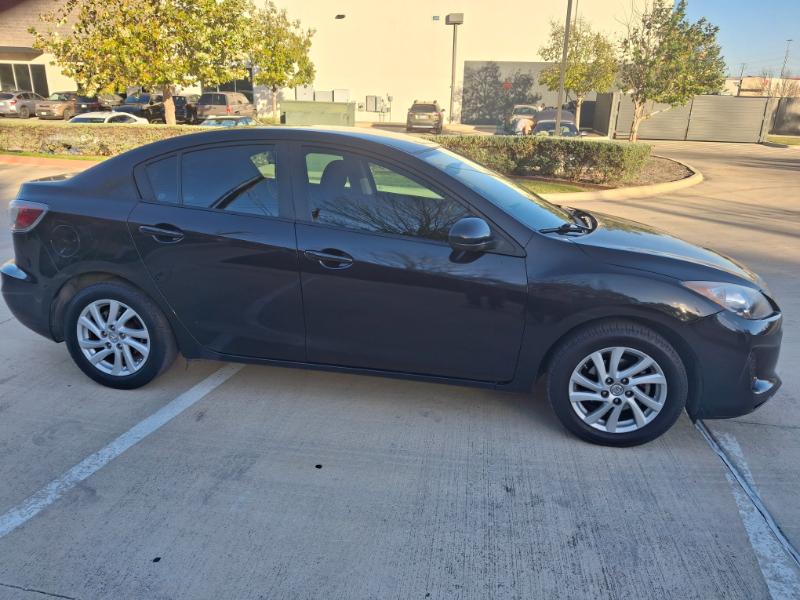 Mazda MAZDA3 i Touring 4-door 2012