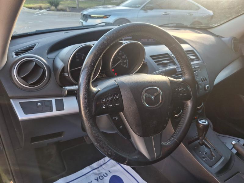 Mazda MAZDA3 i Touring 4-door 2012