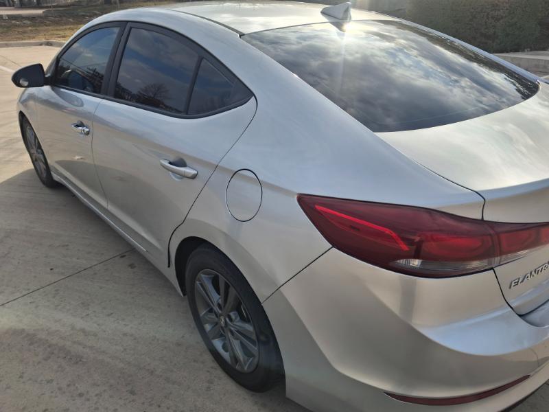 Hyundai Elantra Limited 2018