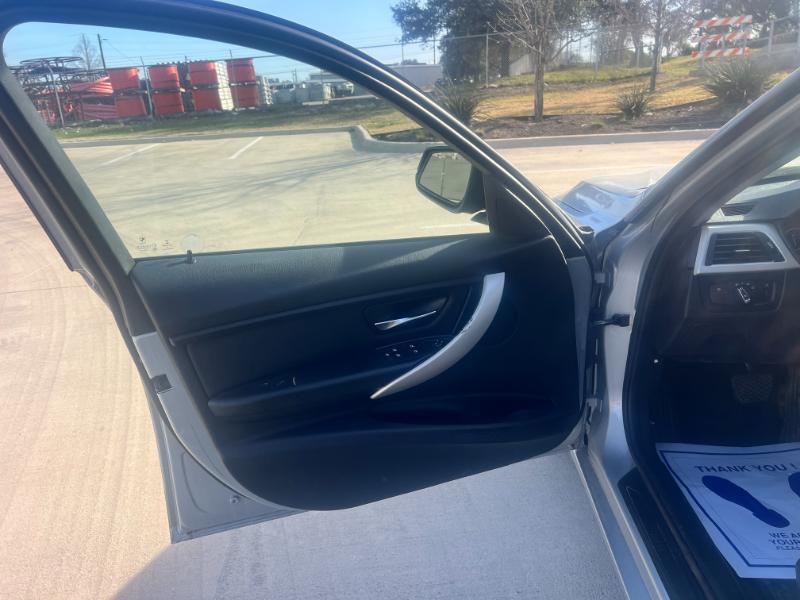 BMW 3-Series 320i xDrive 2014