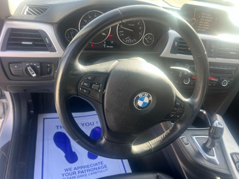 BMW 3-Series 320i xDrive 2014
