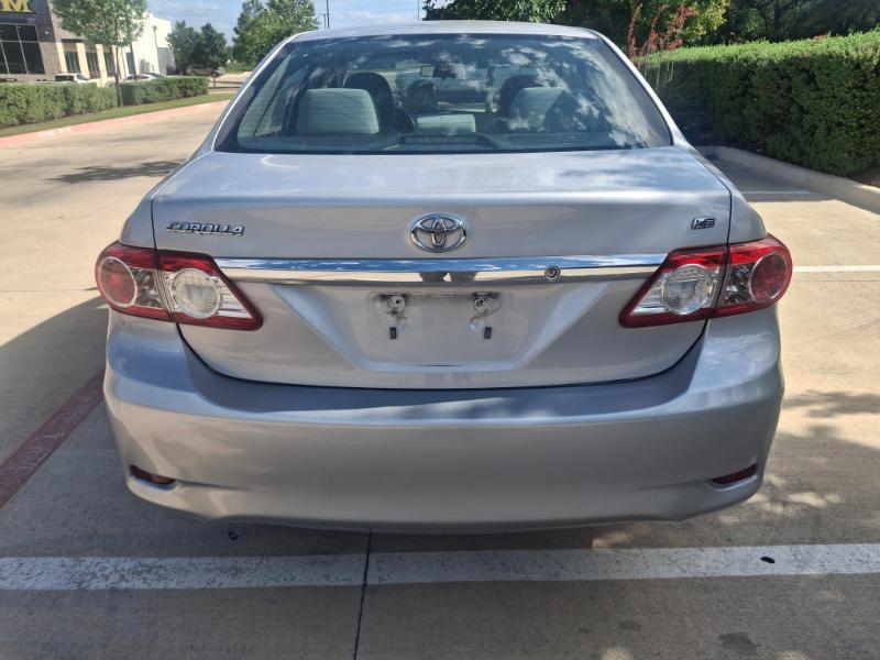 Toyota Corolla LE 2013