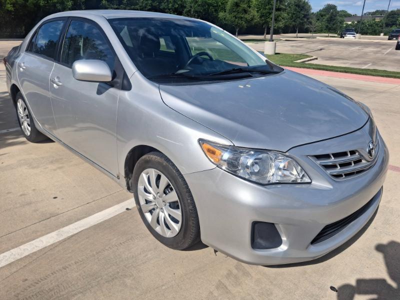 Toyota Corolla LE 2013