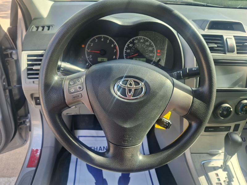 Toyota Corolla LE 2013