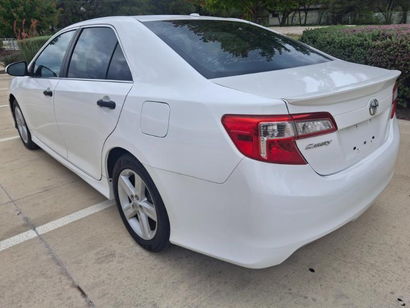 Toyota Camry SE 2014
