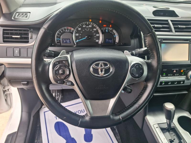 Toyota Camry SE 2014