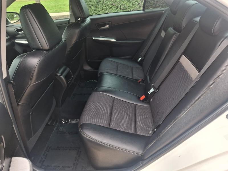 Toyota Camry SE 2014