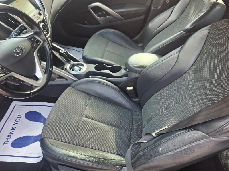 Hyundai Veloster Base 2016