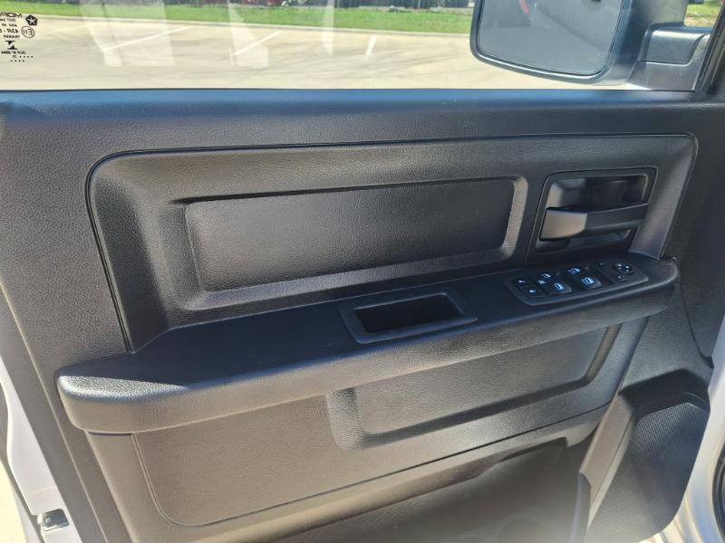 RAM 1500 SLT Quad Cab 2WD 2017