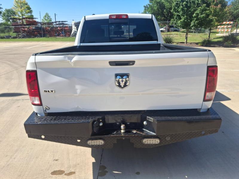 RAM 1500 SLT Quad Cab 2WD 2017