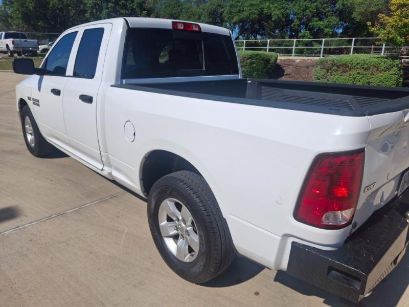 RAM 1500 SLT Quad Cab 2WD 2017