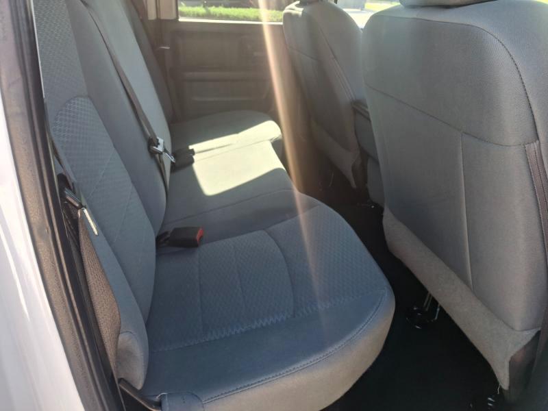 RAM 1500 SLT Quad Cab 2WD 2017