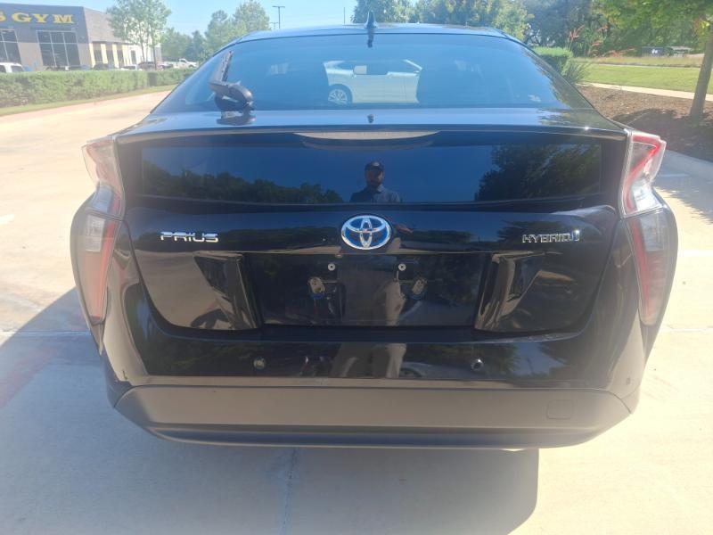 Toyota Prius Two 2018