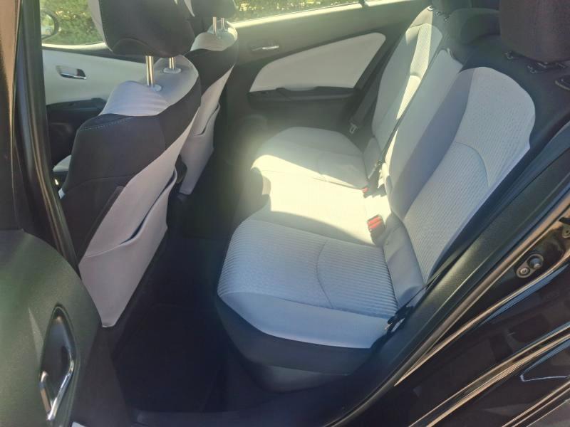 Toyota Prius Two 2018