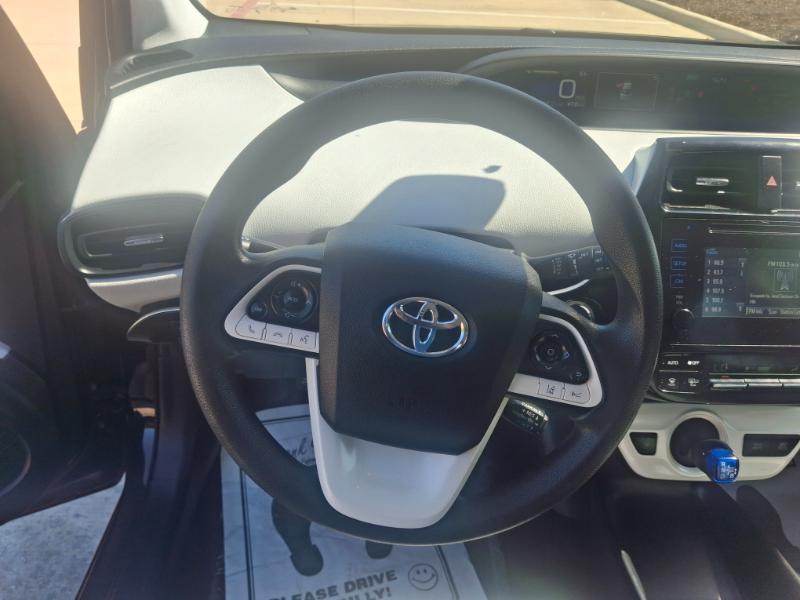 Toyota Prius Two 2018