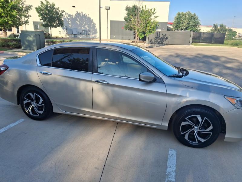 Honda Accord LX Sedan CVT 2016