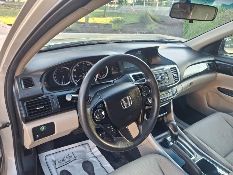 Honda Accord LX Sedan CVT 2016
