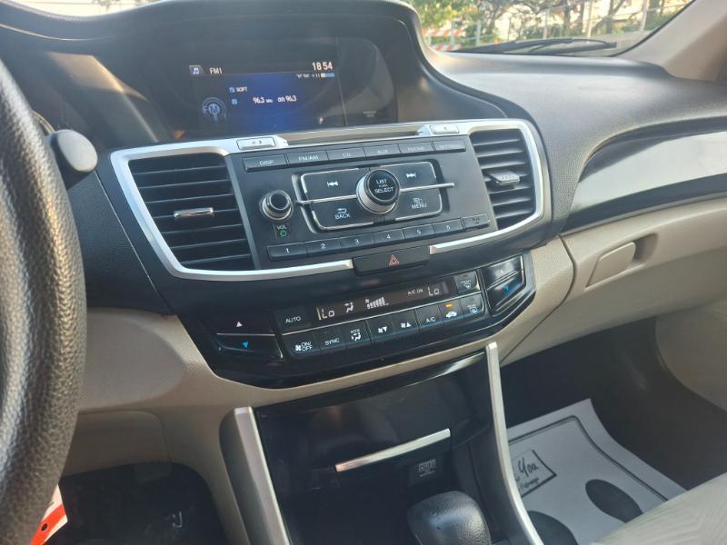 Honda Accord LX Sedan CVT 2016