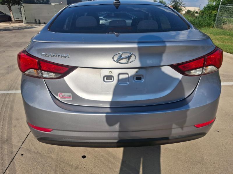 Hyundai Elantra SE 4D Sedan 2016