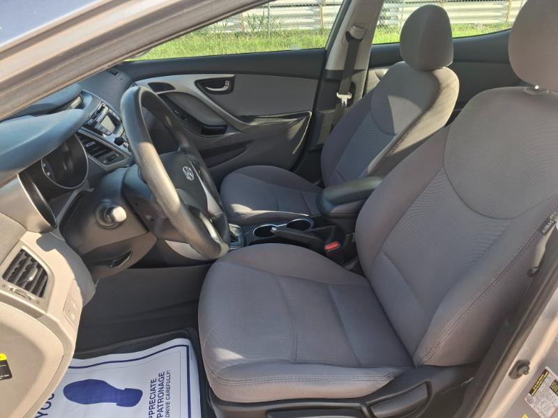 Hyundai Elantra SE 4D Sedan 2016