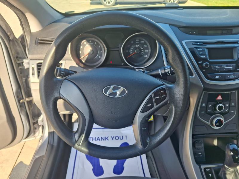 Hyundai Elantra SE 4D Sedan 2016