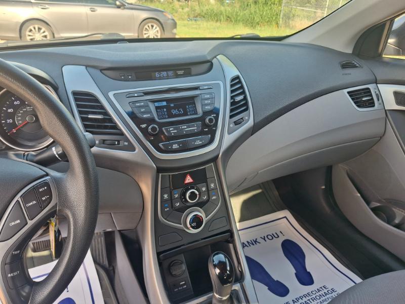 Hyundai Elantra SE 4D Sedan 2016