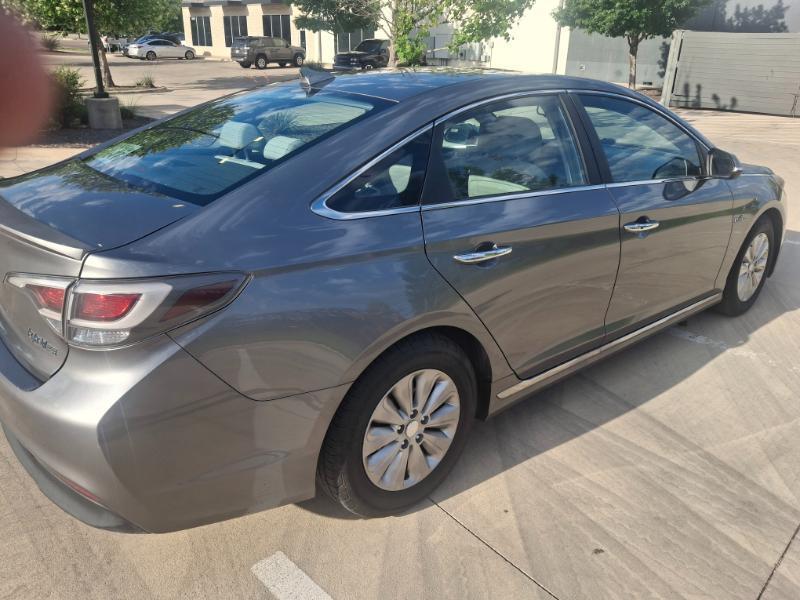 Hyundai Sonata Hybrid SE 2017