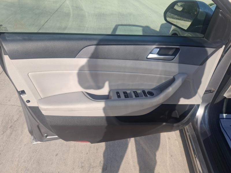 Hyundai Sonata Hybrid SE 2017