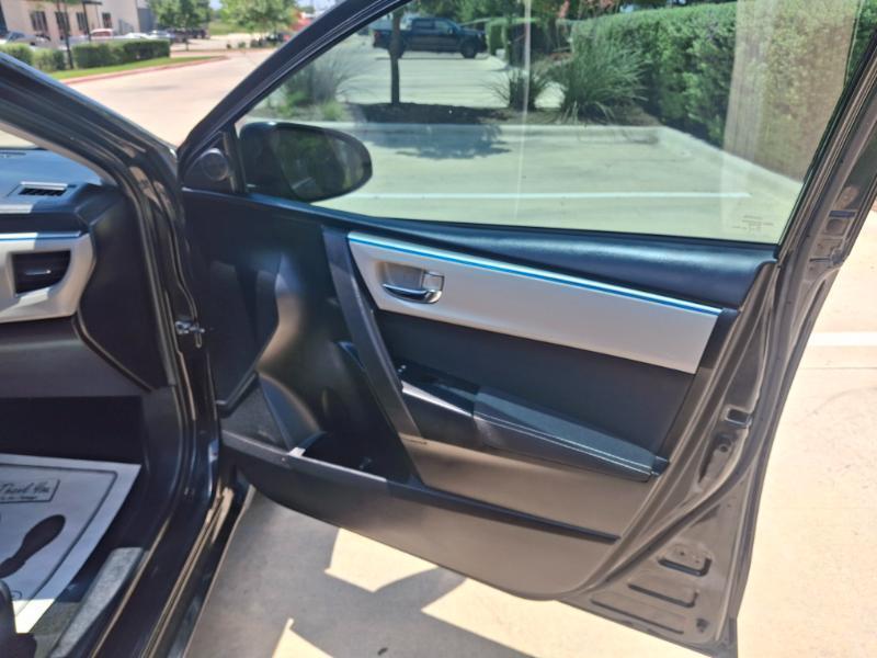 Toyota Corolla LE 2016