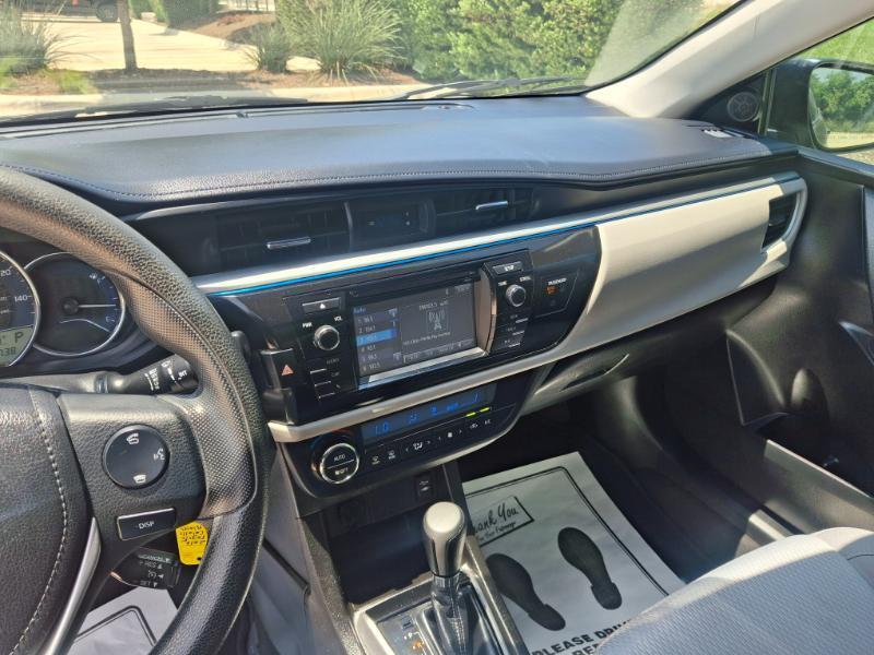 Toyota Corolla LE 2016