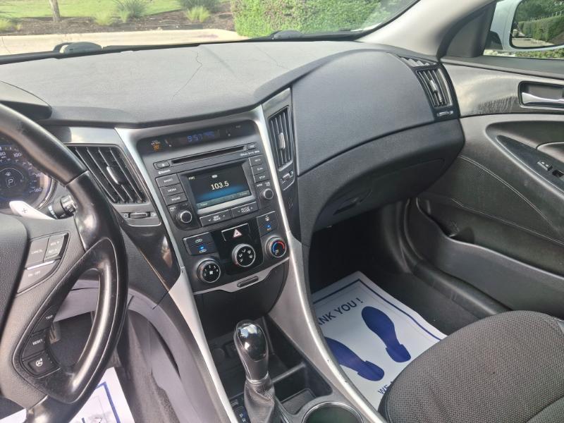 Hyundai Sonata SE 2014