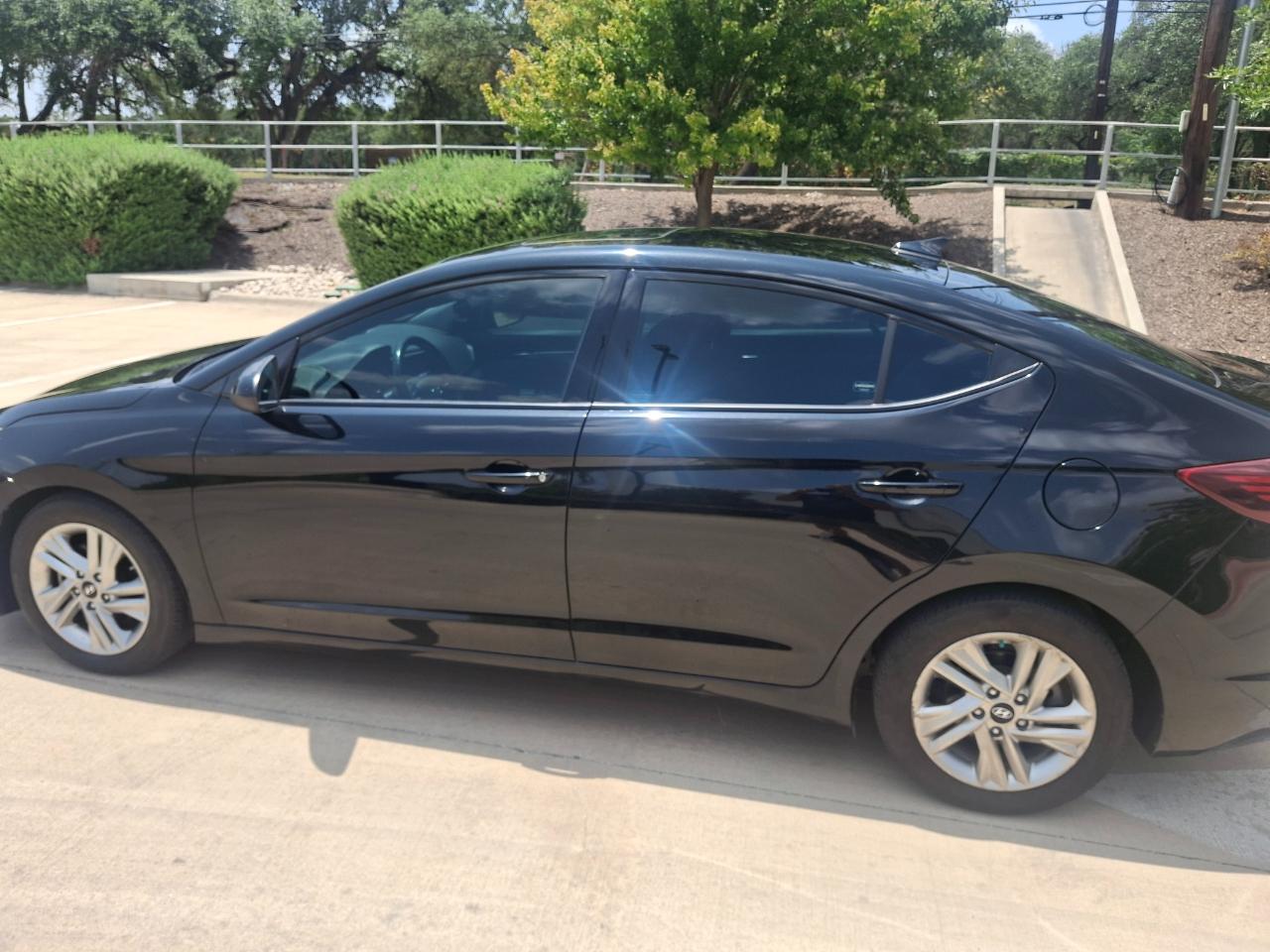 Hyundai Elantra Limited 2020