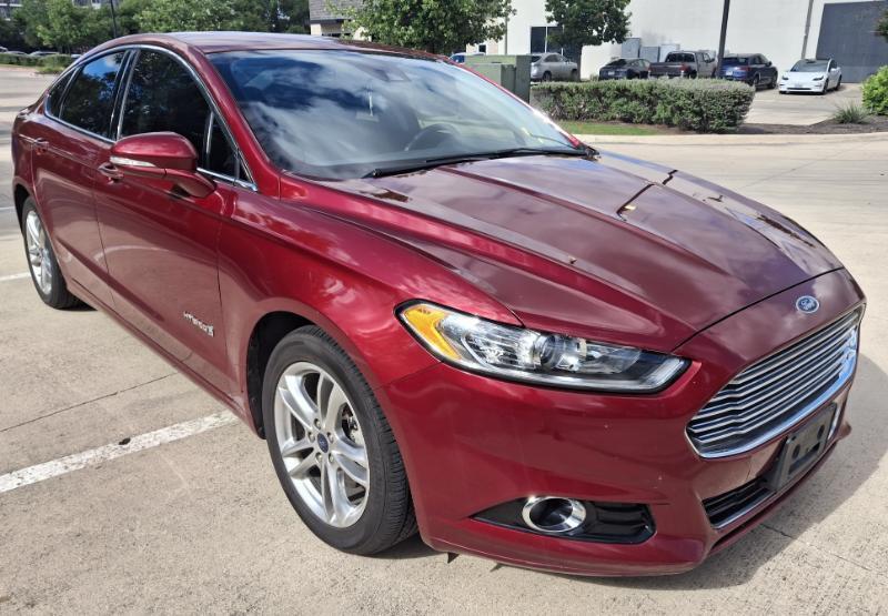 Ford Fusion Hybrid Titanium 2015