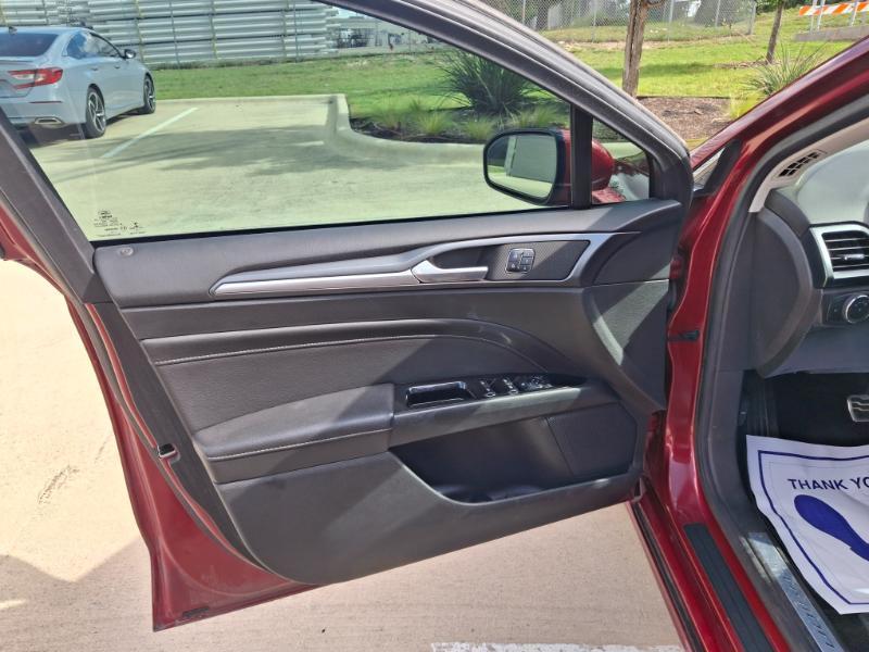 Ford Fusion Hybrid Titanium 2015