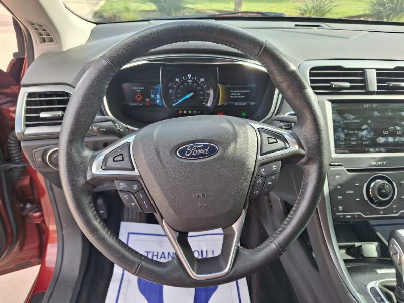 Ford Fusion Hybrid Titanium 2015