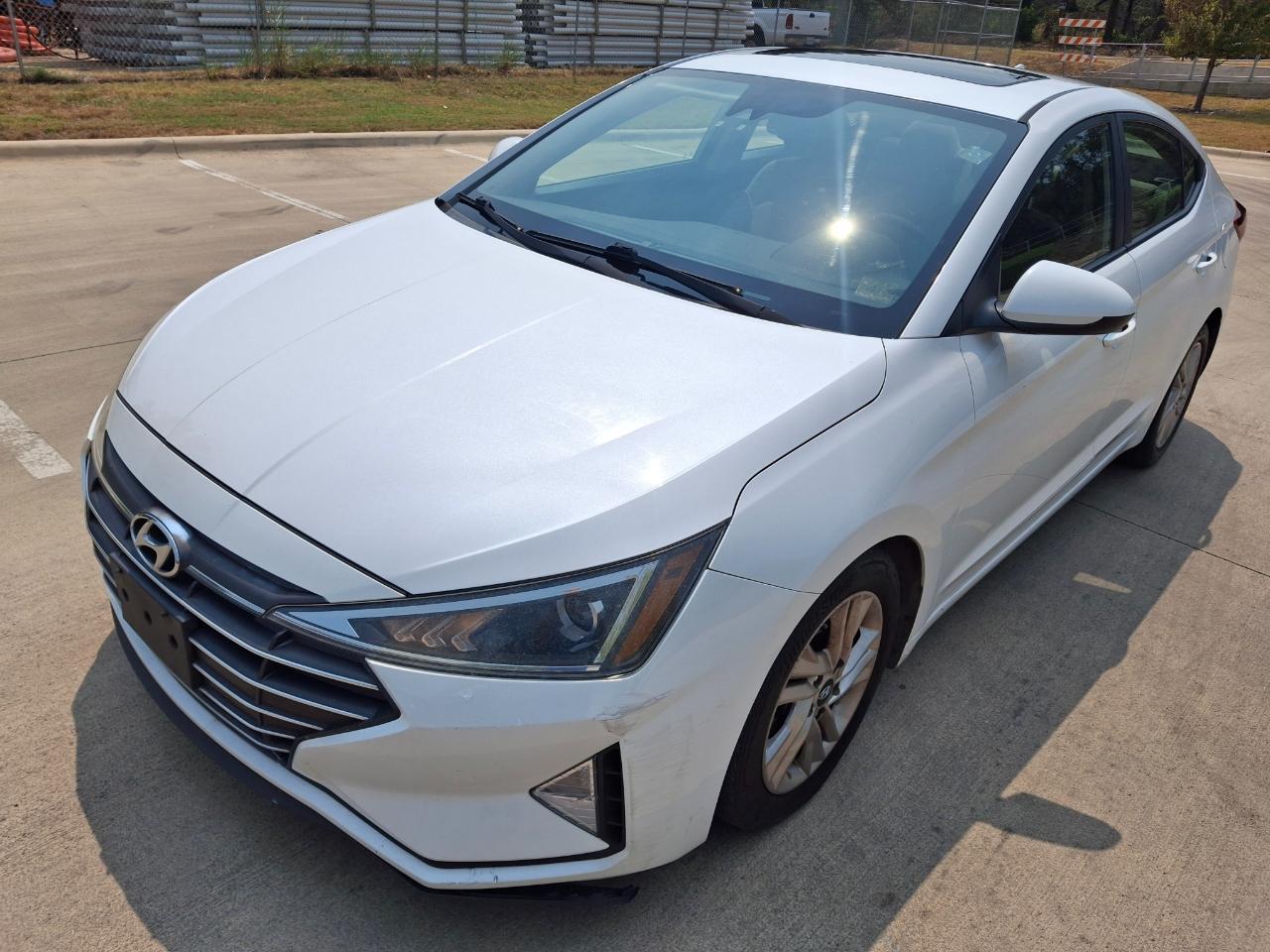 Hyundai Elantra  2019