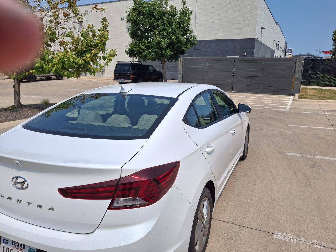 Hyundai Elantra  2019