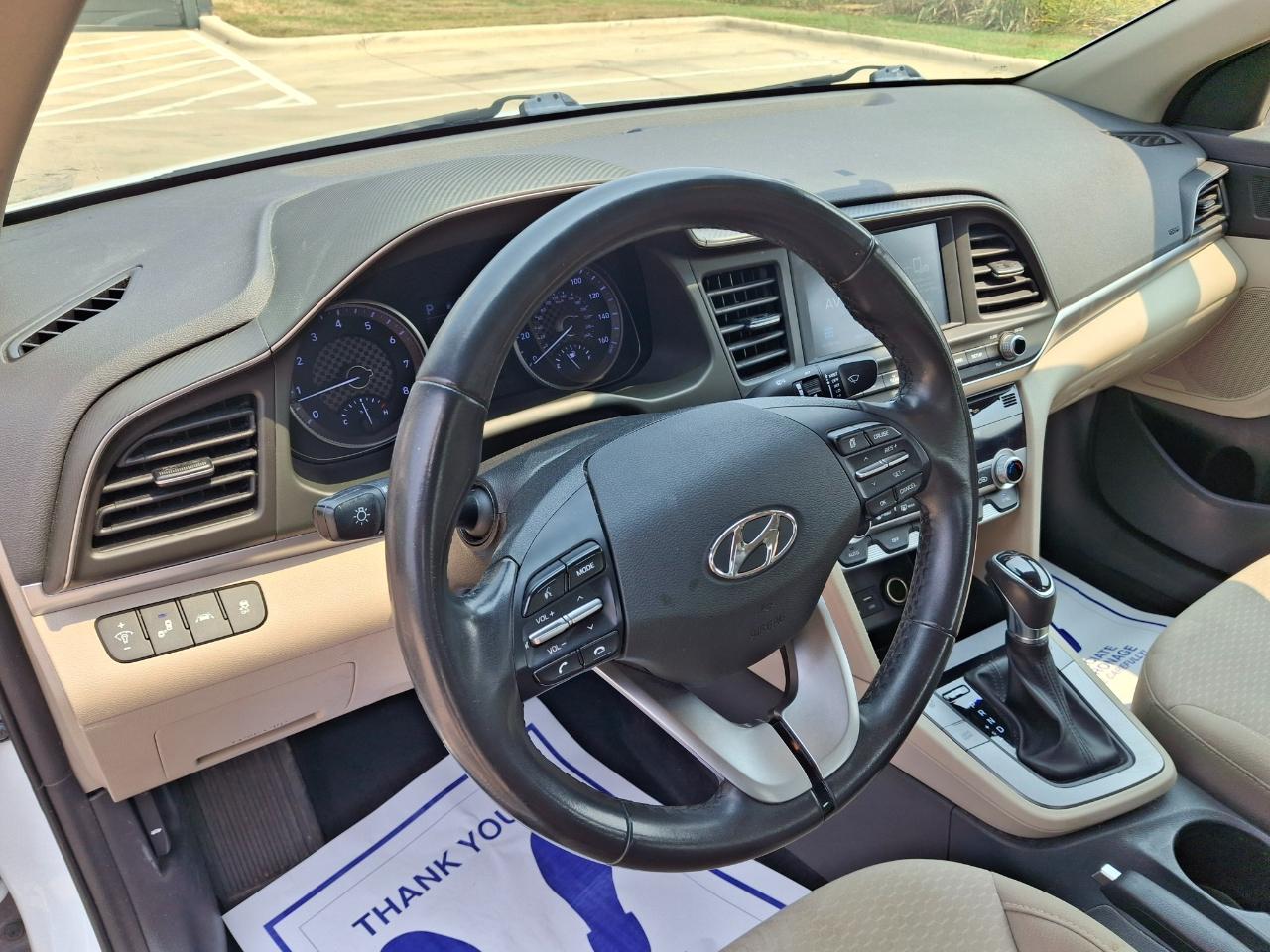 Hyundai Elantra  2019