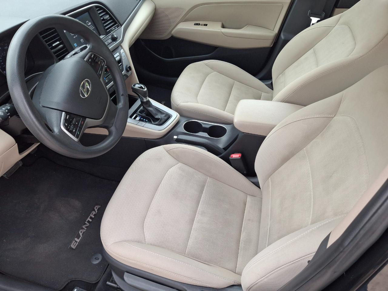Hyundai Elantra Value Edition 6A 2017