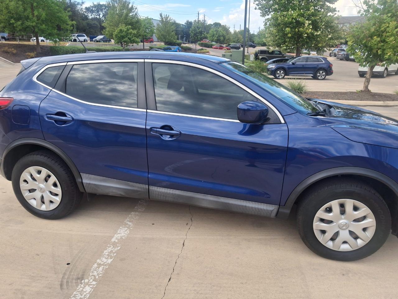 Nissan Rogue Sport S 2019