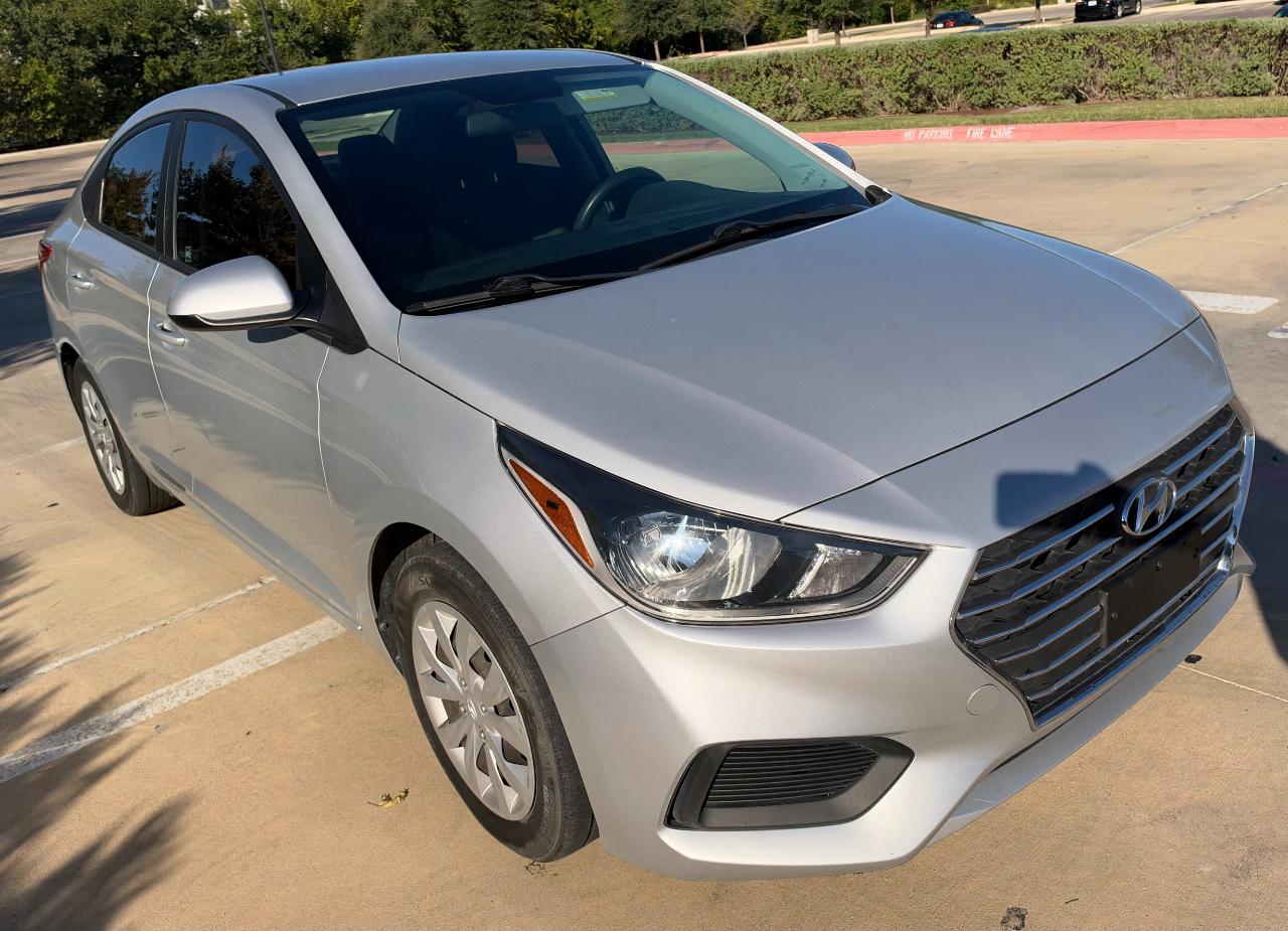 Hyundai Accent SE 2021
