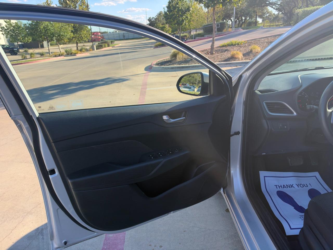 Hyundai Accent SE 2021