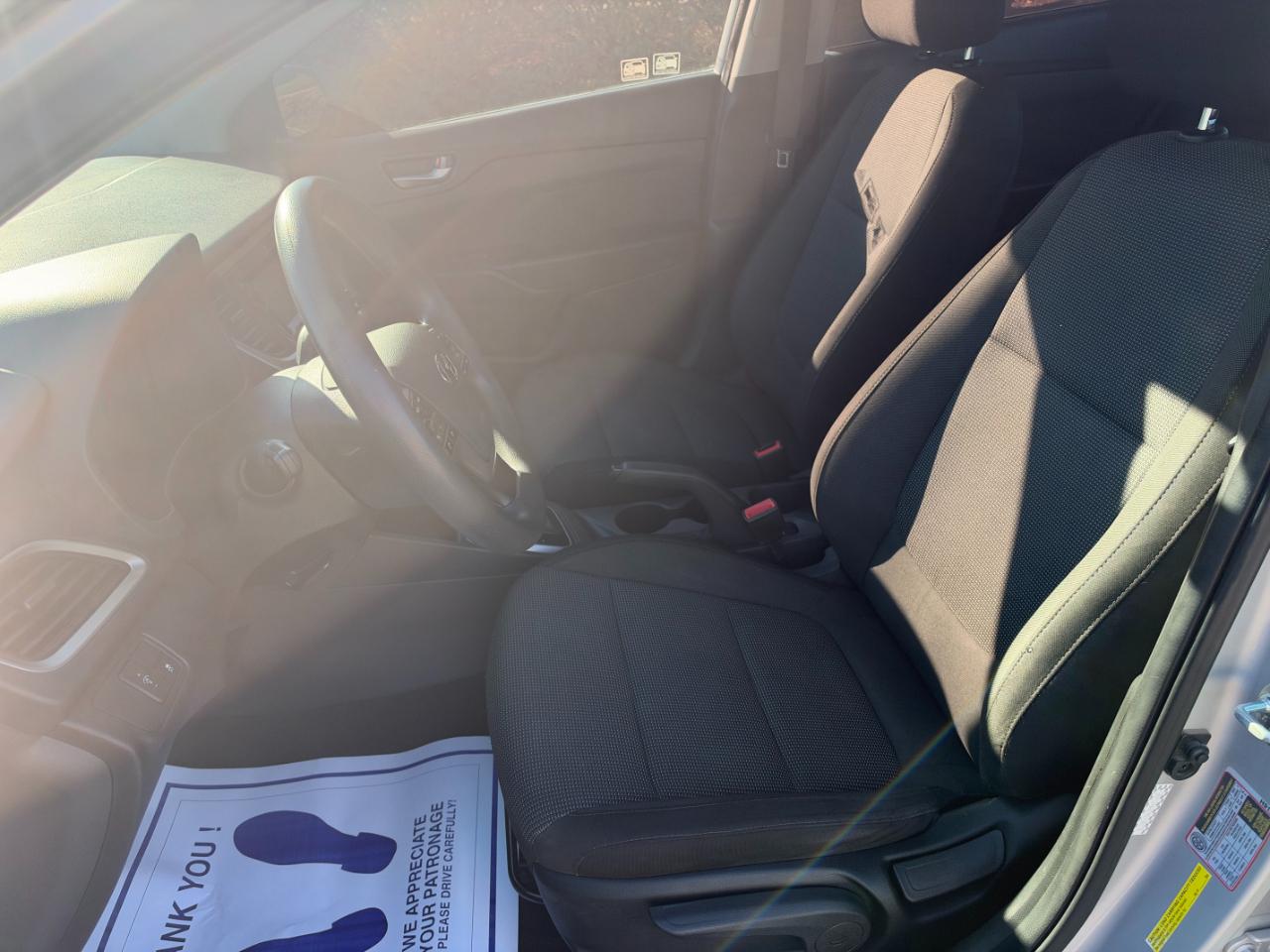 Hyundai Accent SE 2021