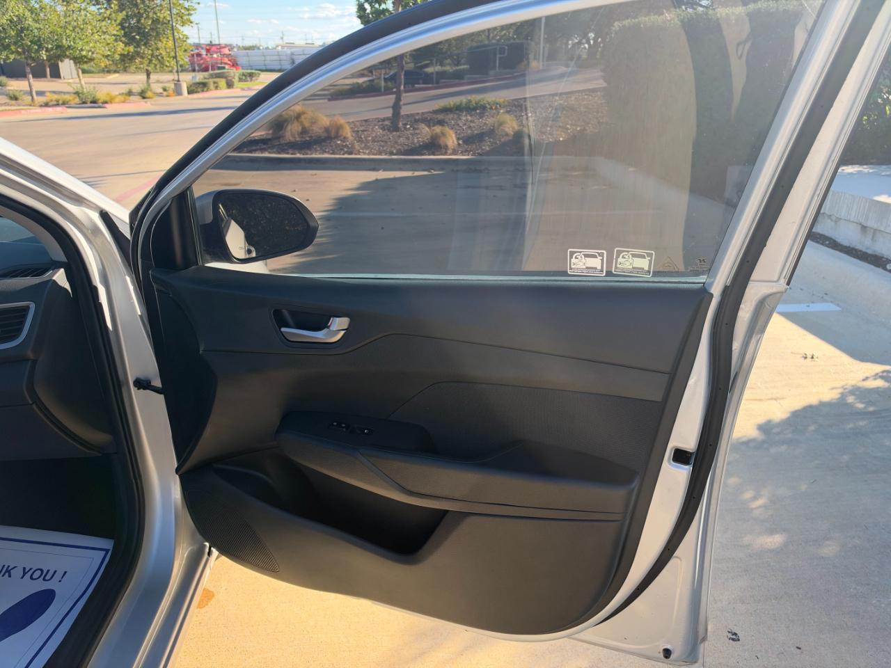 Hyundai Accent SE 2021
