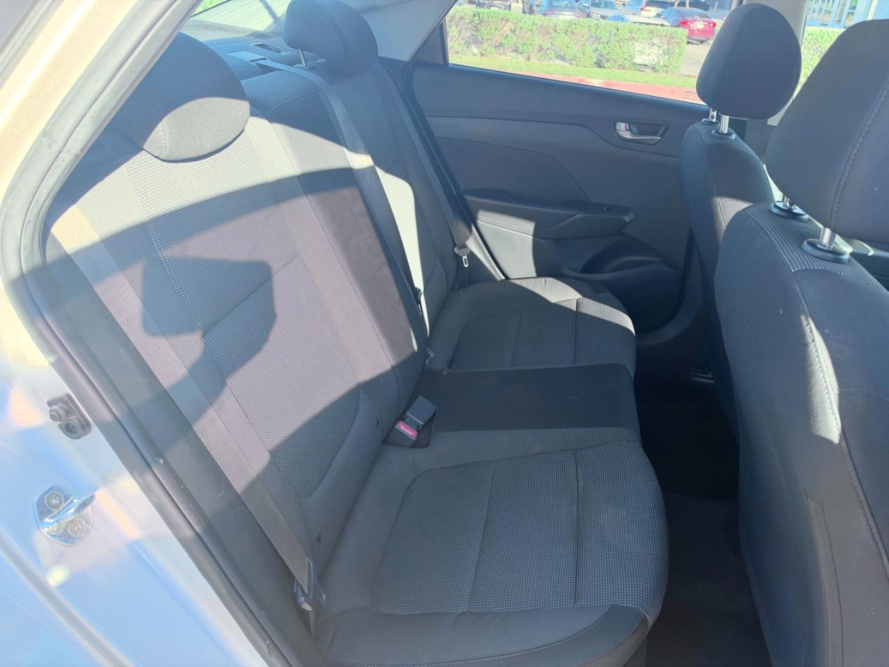Hyundai Accent SE 2021