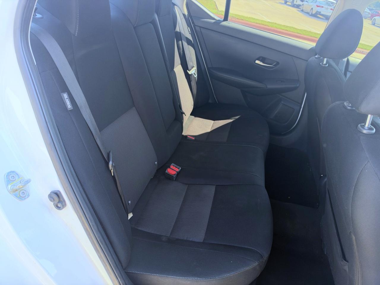 Nissan Sentra photo 16