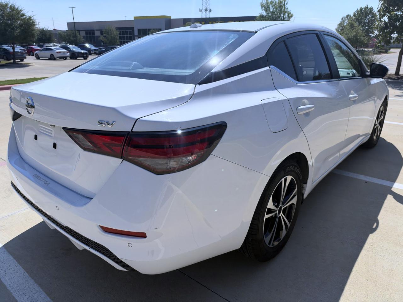 Nissan Sentra photo 6