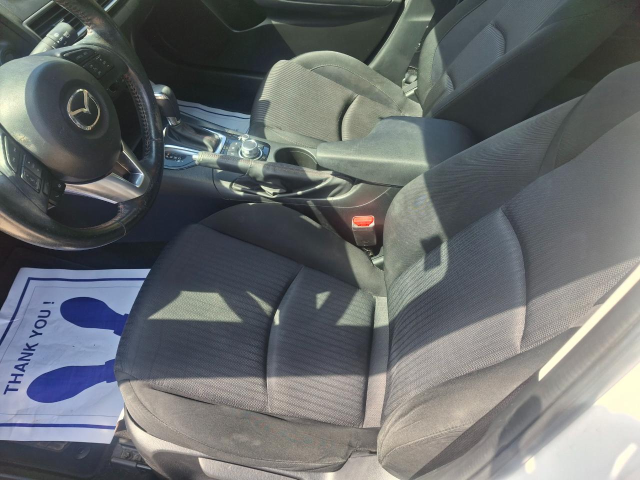 Mazda MAZDA3 i Touring AT 5-Door 2016