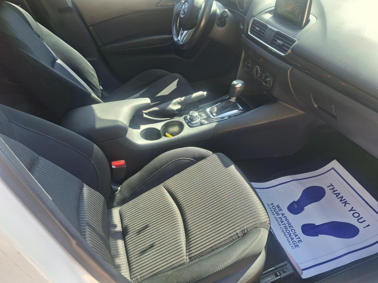Mazda MAZDA3 i Touring AT 5-Door 2016