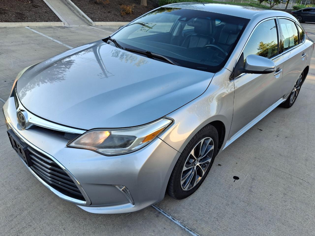 2017 Toyota Avalon XLE